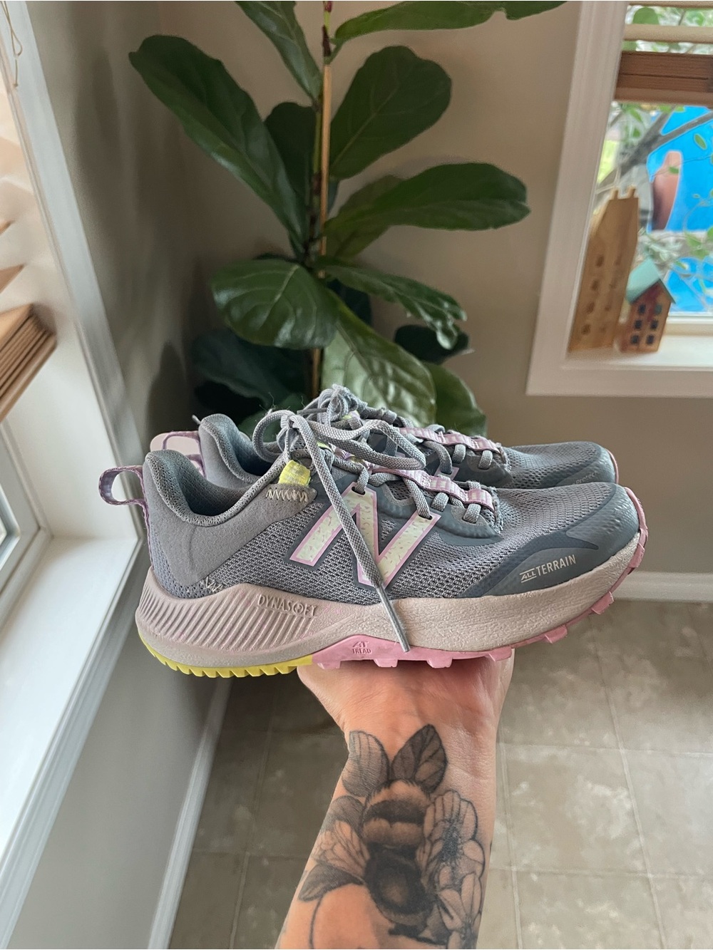 New Balance Kids Grey and Pink Trail Running Shoes 11.5 US